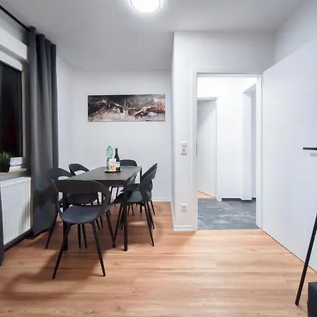 Apartament Alfa 4 4br Tv Wifi Wm Nahe Wasen & Daimler L 7beds I 8 People I Kitchen L Bathroom L Eigene Kueche Und Bad