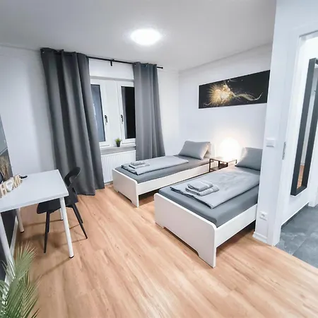 Appartement Alfa 4 4br Tv Wifi Wm Nahe Wasen & Daimler L 7beds I 8 People I Kitchen L Bathroom L Eigene Kueche Und Bad As125a2 *