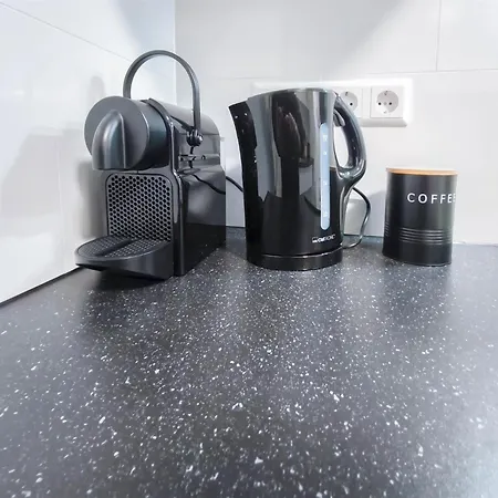 Apartamento Alfa 4 4br Tv Wifi Wm Nahe Wasen & Daimler L 7beds I 8 People I Kitchen L Bathroom L Eigene Kueche Und Bad As125a2