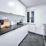 Alfa 4 4br Tv Wifi Wm Nahe Wasen & Daimler L 7beds I 8 People I Kitchen L Bathroom L Eigene Kueche Und Bad As125a2 Appartamento *